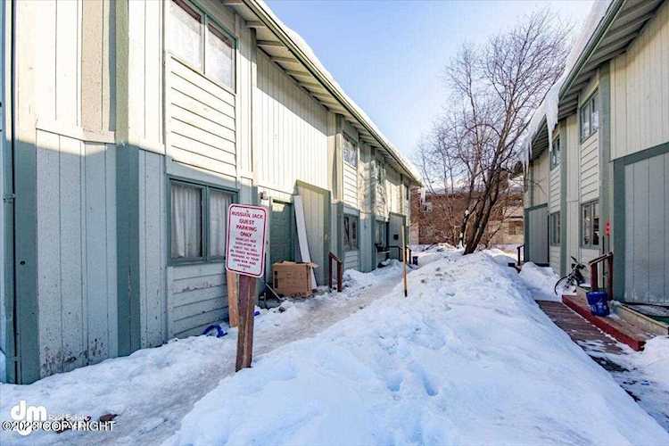 1707 Russian Jack Dr #C2 Anchorage, AK 99508