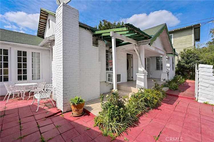 2009 N Commonwealth Ave Los Angeles, CA 90027