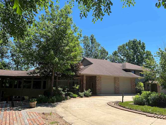 1701 Gateway Place Neenah, Village of Fox Crossing, WI 54956