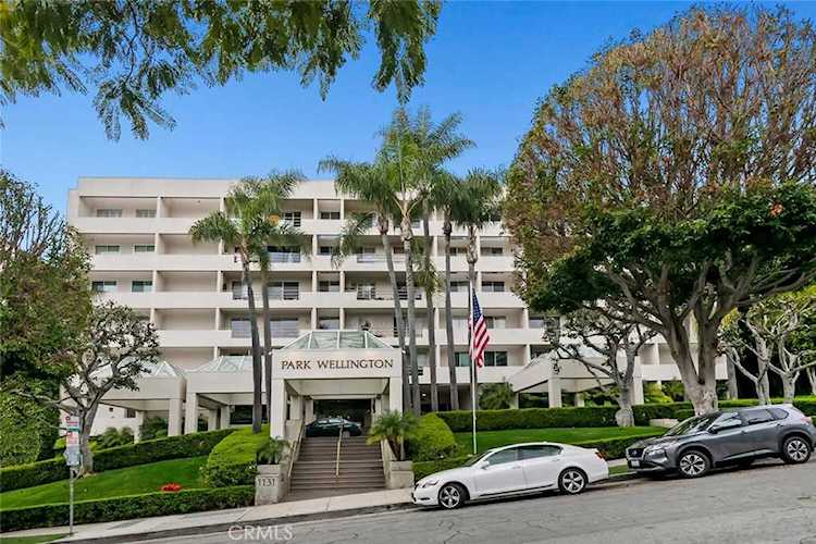 1131 Alta Loma Rd #408 West Hollywood, CA 90069