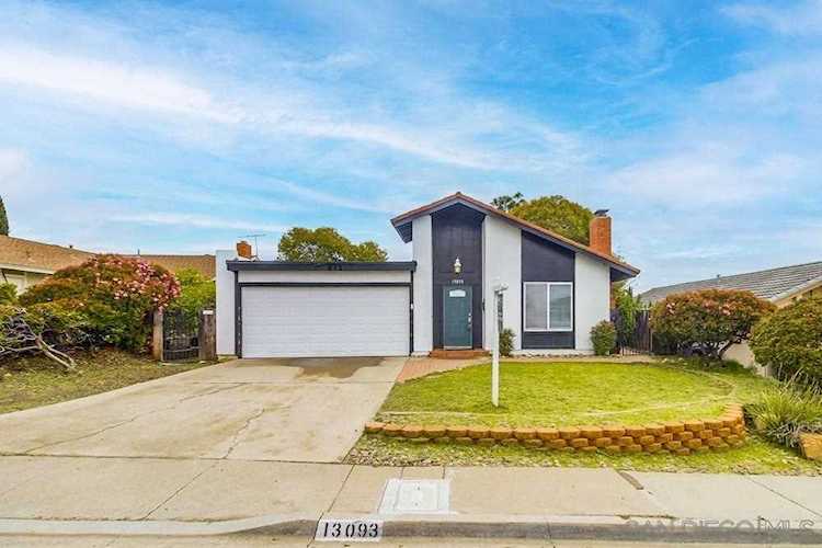 13093 Avenida Grande San Diego, CA 92129