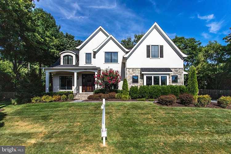 400 Nelson Dr NE Vienna, VA 22180