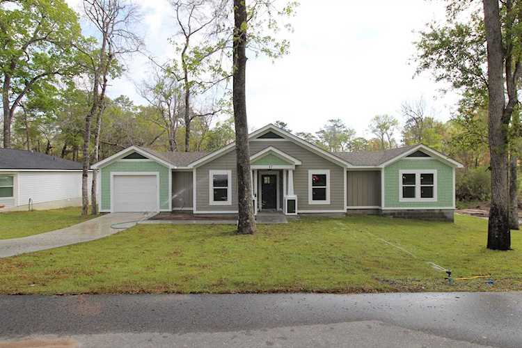 17 Lance Ln Crawfordville, FL 32327