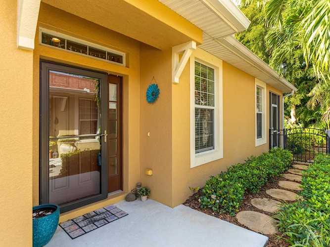 3906 Bridlecrest Ln Bradenton, FL 34209