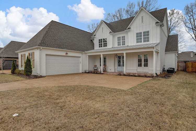 1373 Belfair Dr Collierville, TN 38017