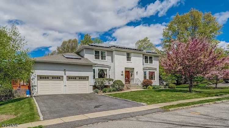 2 Murphy Ct West Orange Twp., NJ 07052 | MLS 3826432 Photo 1