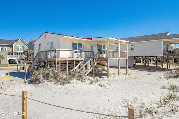 229 W Beach Drive Oak Island, NC 28465