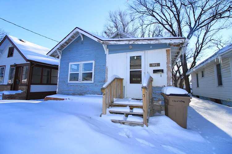 904 NE 6th Ave Minot, ND 58703