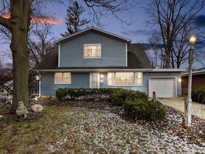 717 Dodson St Geneva, IL 60134