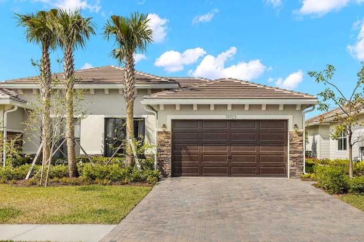 19723 Weathervane Way Loxahatchee, FL 33470