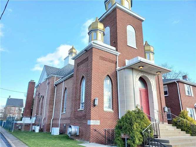 1021 5th St Catasauqua, PA 18032