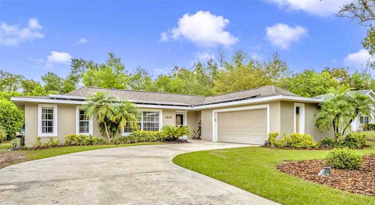 1630 Farley Ct Deltona, FL 32725