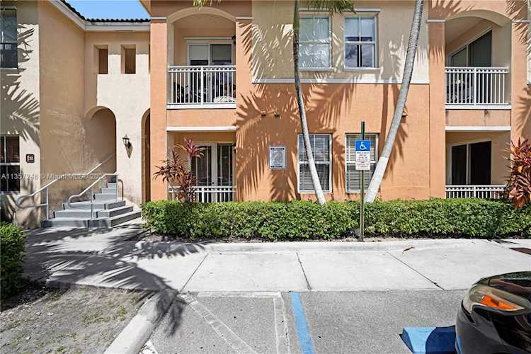 10012 NW 7th St #108 Miami, FL 33172