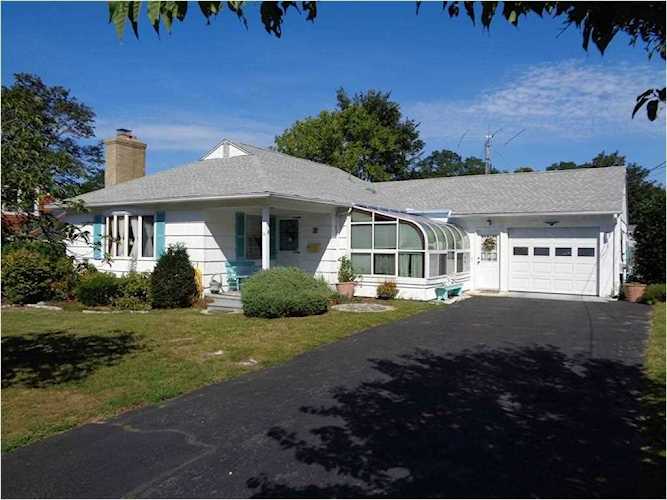 15 Locust Terrace Warren, RI 02885
