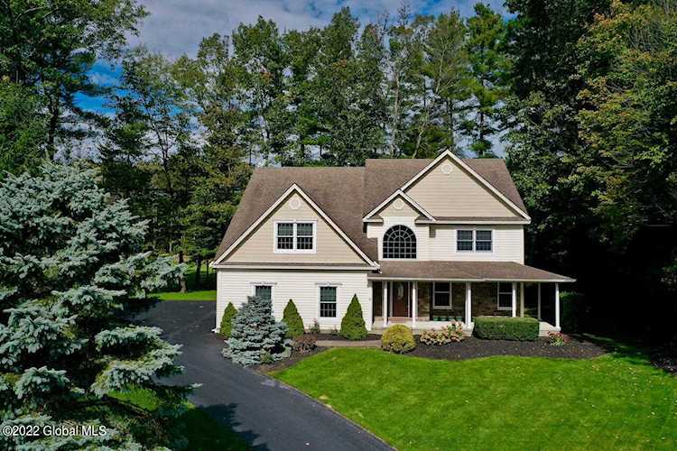88 Cobble Hill Dr Wilton, NY 12831