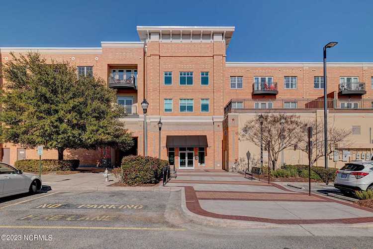 6832 Main Street Wilmington, NC 28405