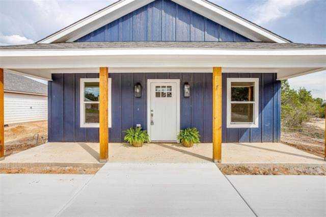 2301 Meteor Trail Granbury, TX 76048