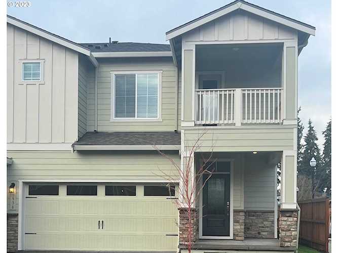 1935 NE 101st CIR Vancouver, WA 98686