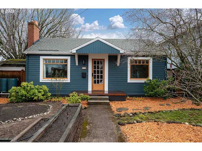 7334 N Mobile AVE Portland, OR 97217