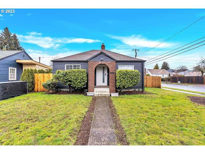 3105 SE 78th AVE Portland, OR 97206