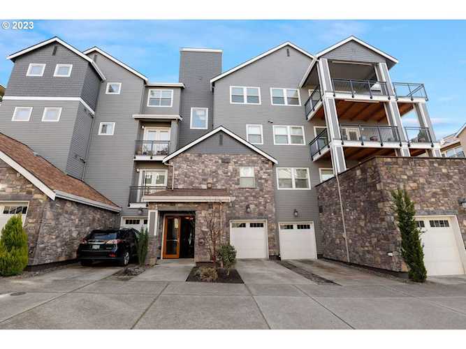 11706 SE Crested Eagle LN Happy Valley, OR 97086