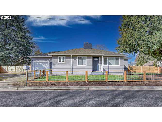 9027 SE 36th AVE Milwaukie, OR 97222