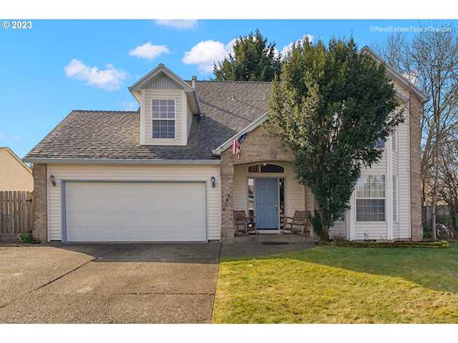 4836 SE Stewart CT Hillsboro, OR 97123