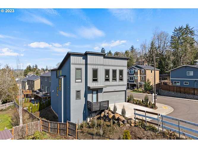 9057 SW 72nd AVE Portland, OR 97223