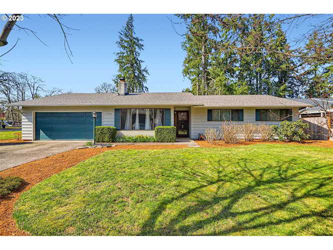 17180 SE Valley View RD Milwaukie, OR 97267