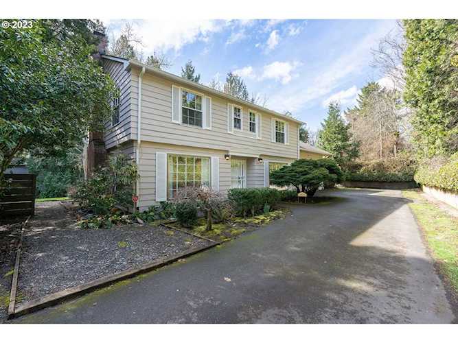 4841 SW 60th PL Portland, OR 97221