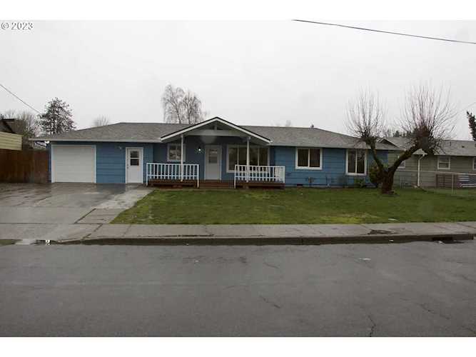 1097 39th AVE Salem, OR 97301