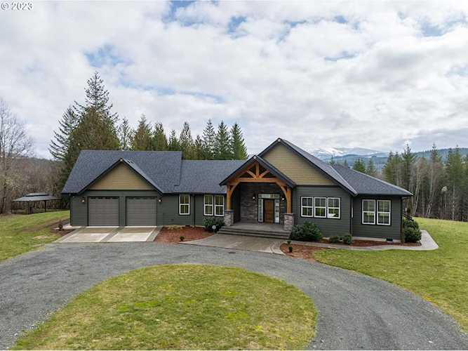 28220 NE East Fork DR Yacolt, WA 98675