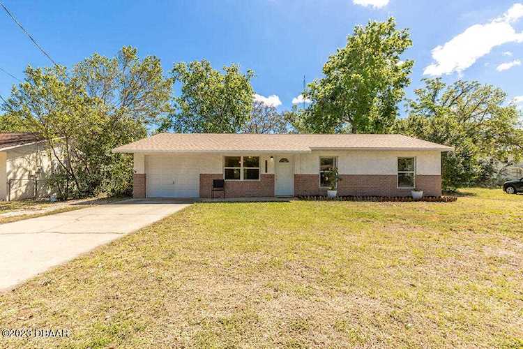 1211 Flomich Street Daytona Beach, FL 32117