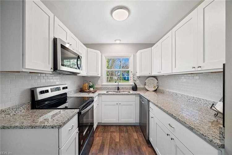 1239 26th St Newport News, VA 23607