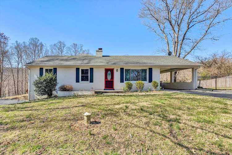 1111 Little Paradise Vinton, VA 24179
