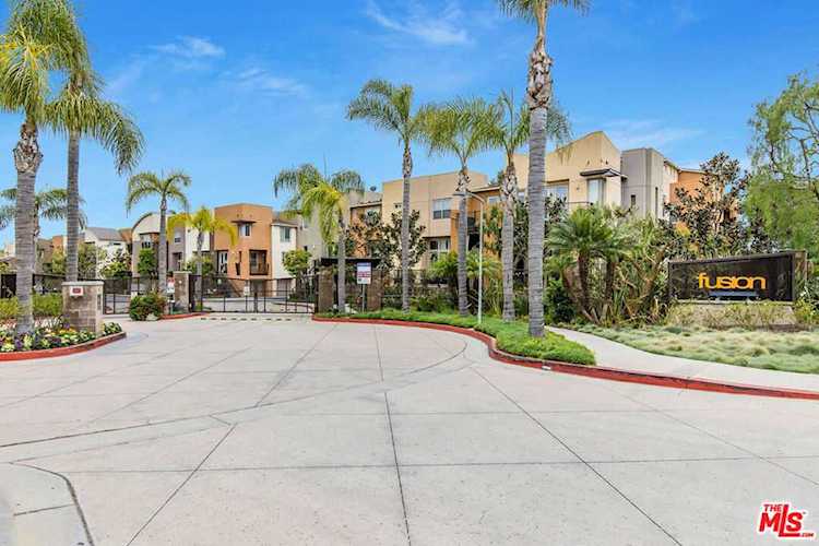 5507 W 149th Place #15 Hawthorne, CA 90250