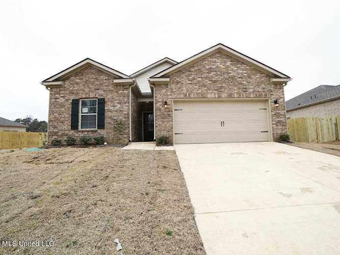 3396 Cecil Moore Dr Southaven, MS 38671