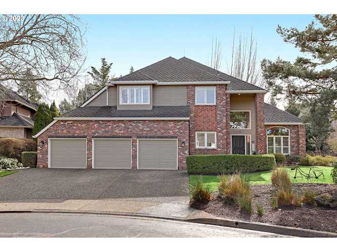 3566 NW Bronson Crest LOOP Portland, OR 97229