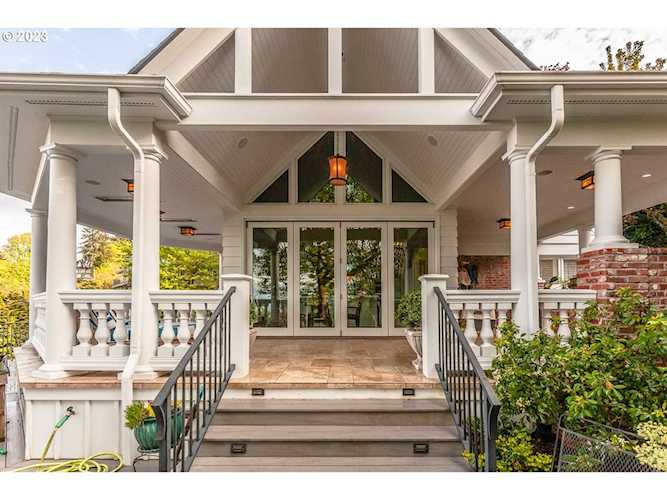 619 NW Alpine TER Portland, OR 97210