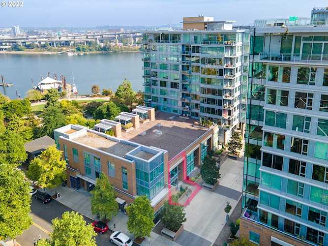 1900 S River DR #112 Portland, OR 97201