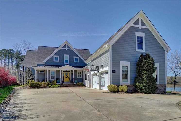 3229 Gardenia Ct Suffolk, VA 23435