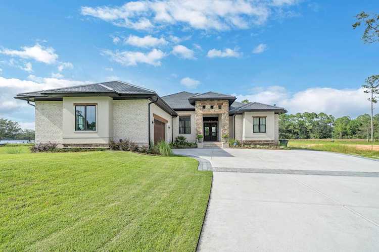 64 Lagrange Cove Circle Freeport, FL 32439