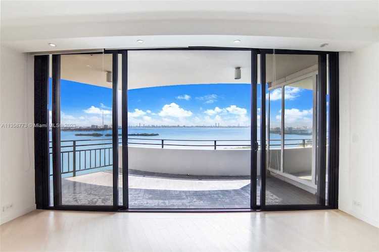 720 NE 69th St #22N Miami, FL 33138