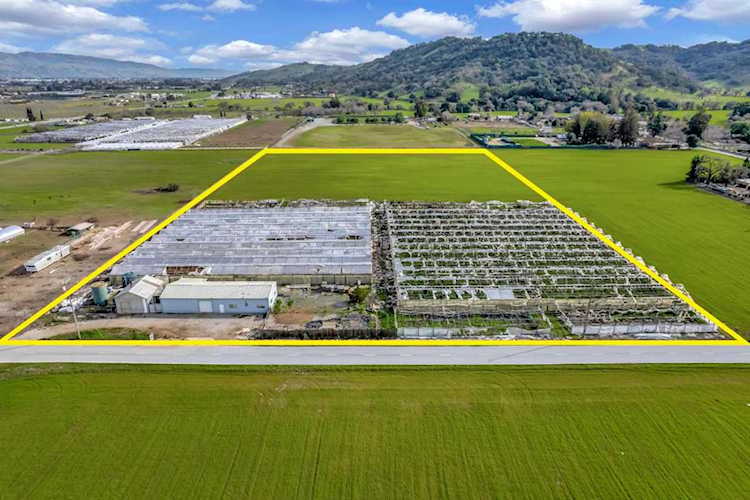 320 Kalana Ave MORGAN HILL, CA 95037