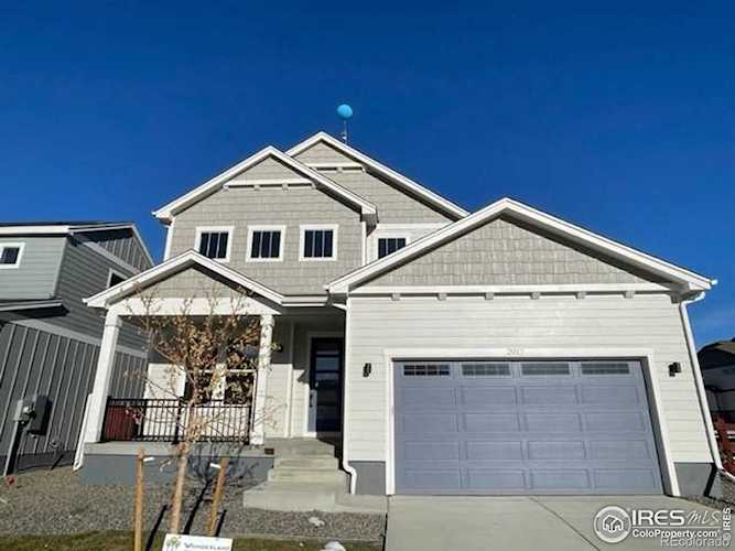 2017 W Blue Moon Dr Windsor, CO 80550