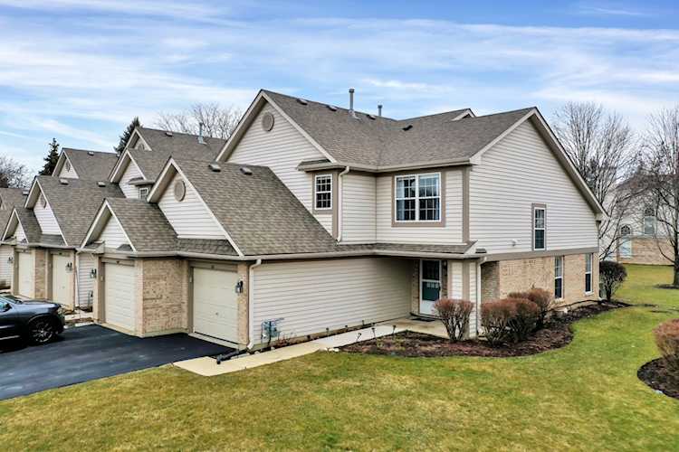 1611 Orchard Ave Schaumburg, IL 60193