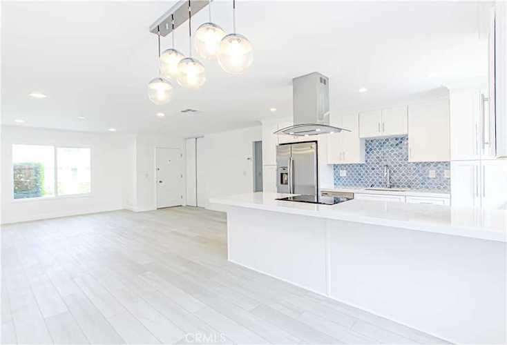 23390 El Reposa Aliso Viejo, CA 92656