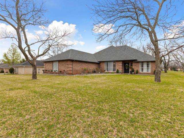 5720 Long Drive Granbury, TX 76049