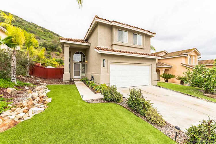 29825 Platanus Dr Escondido, CA 92026