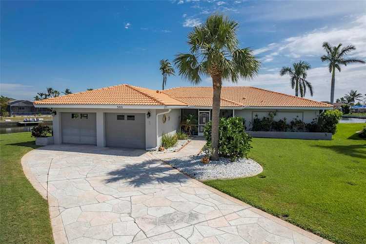 380 Delido Ct Punta Gorda, FL 33950